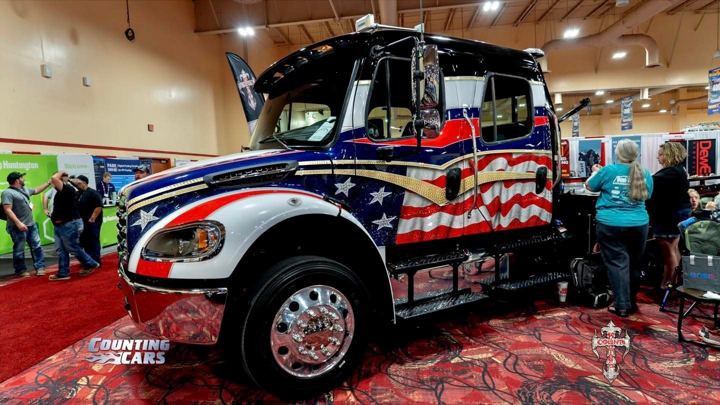 Count's Kustoms truck at a show