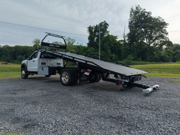 F-550 with the deck down