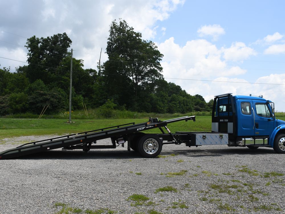 2025 Freightliner M2 106 Ext Cab · 12 Series Rollback — photo 8 of 10