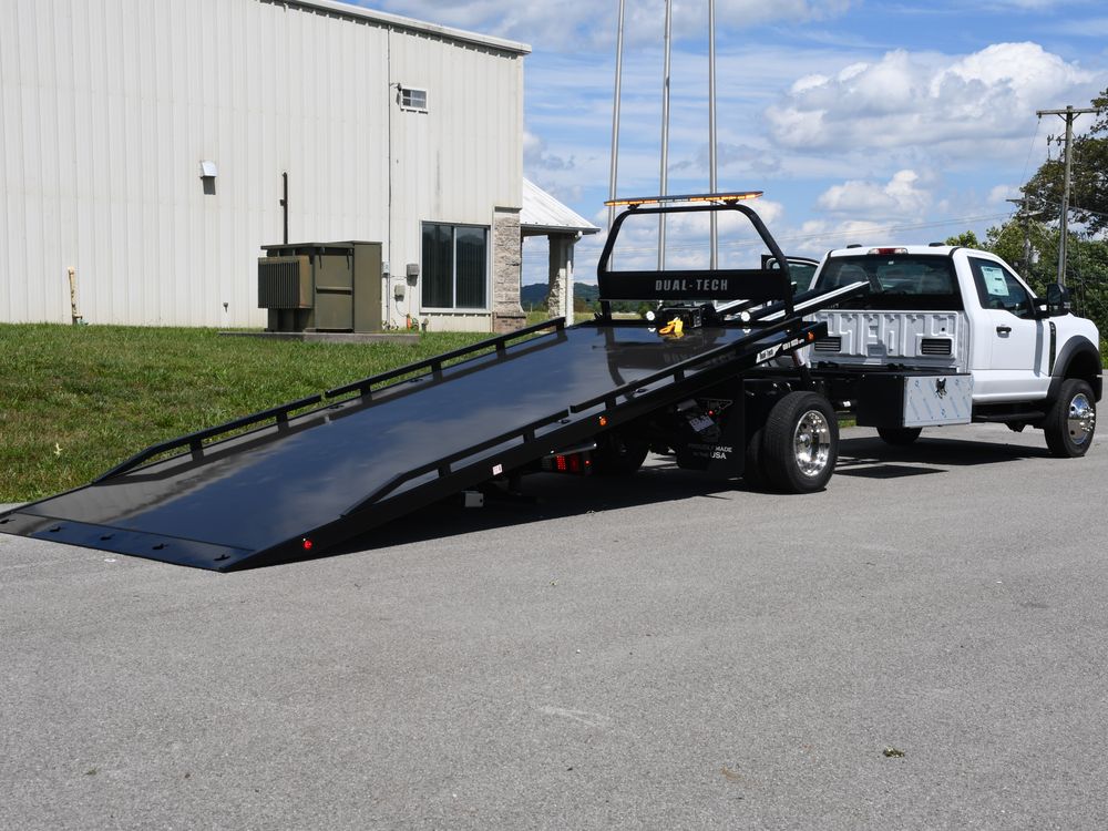2026 Ford F-550 XL · 7.3 Gas · 10 Series Rollback — photo 9 of 10