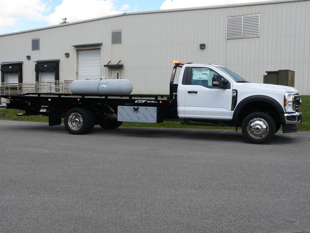 2026 Ford F-550 XL · 7.3 Gas · 10 Series Rollback — photo 3 of 10