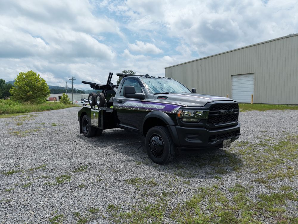 2024 Ram 5500 SL-40 self-loader — photo 1 of 10