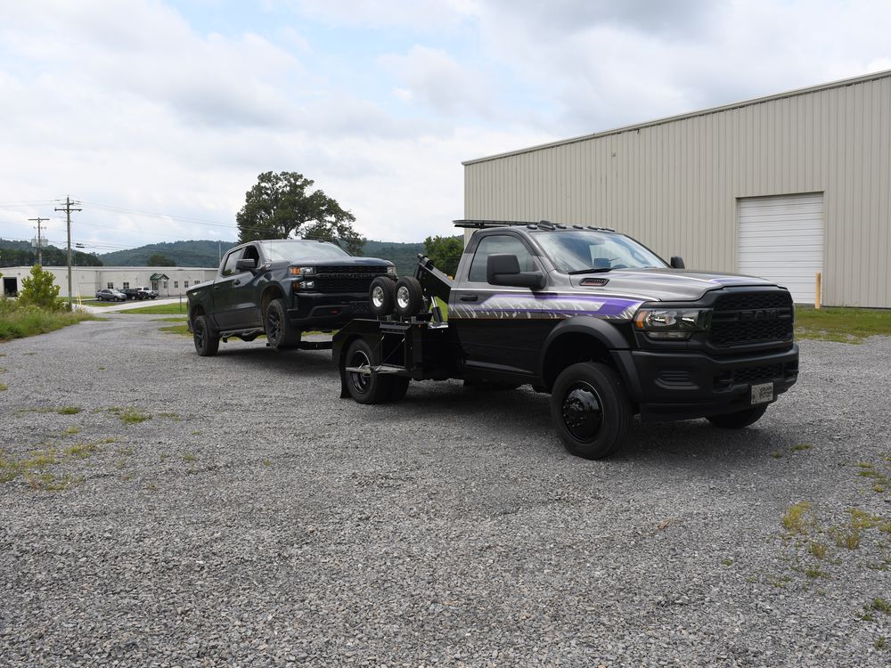 2024 Ram 5500 SL-40 self-loader — photo 2 of 10
